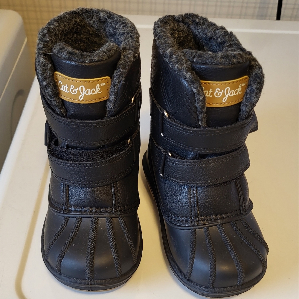 COPY - Cat & Jack Boots Toddler 7